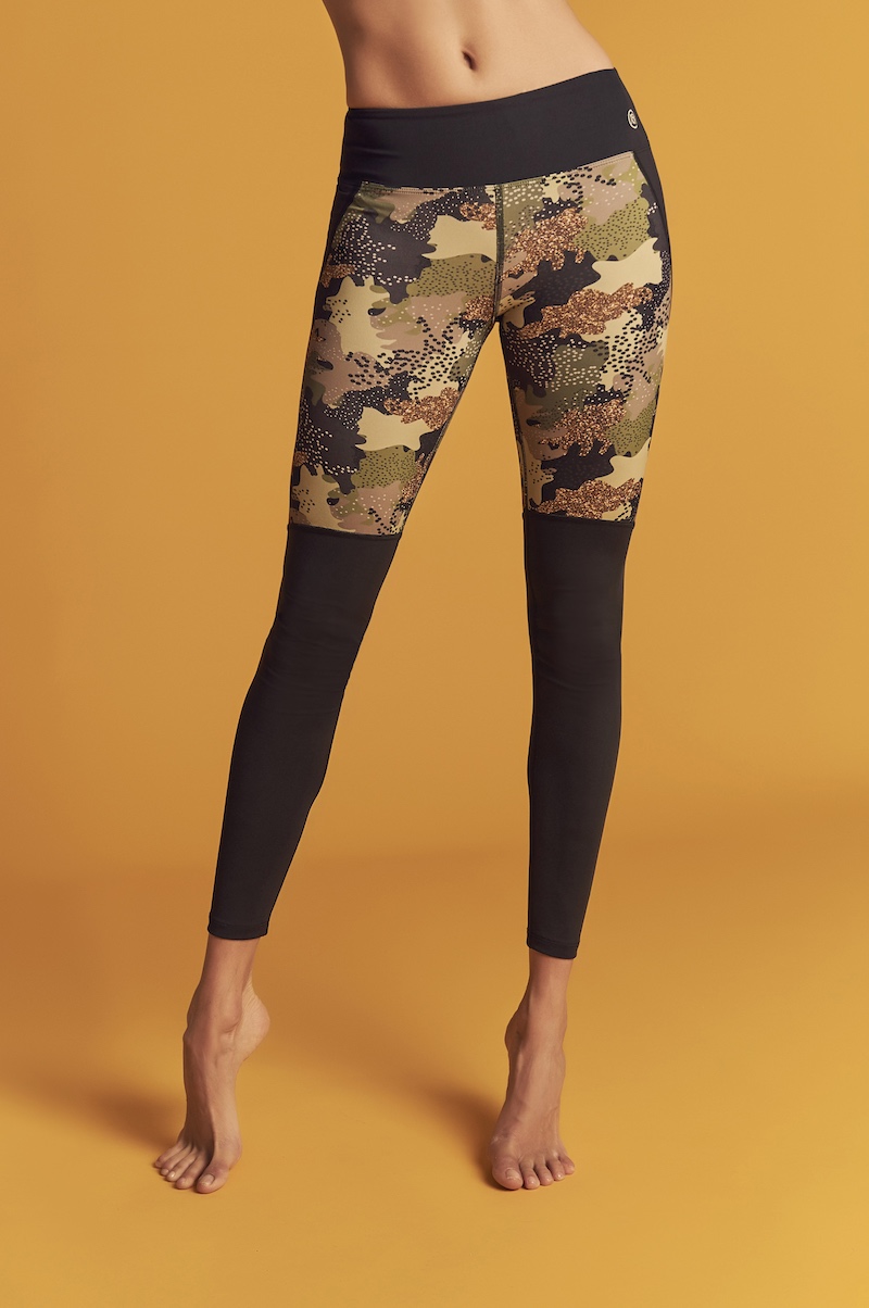 Victoria's Secret Pink Camo Leggings